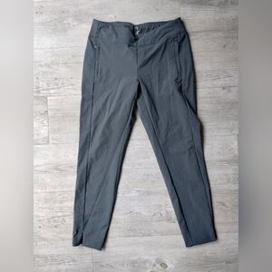 Sage Green Gaiam Pants | Size S
